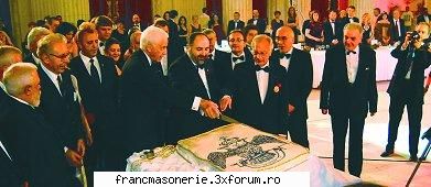 cine sunt STAPANII DIN UMBRA? - Grand Commanders C. Fred Kleinknecht - Noua Ordine Mondiala