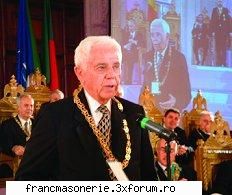 cine sunt STAPANII DIN UMBRA? - Ill. C. Fred Kleinknecht addresses an assemblage - Noua Ordine Mondiala
